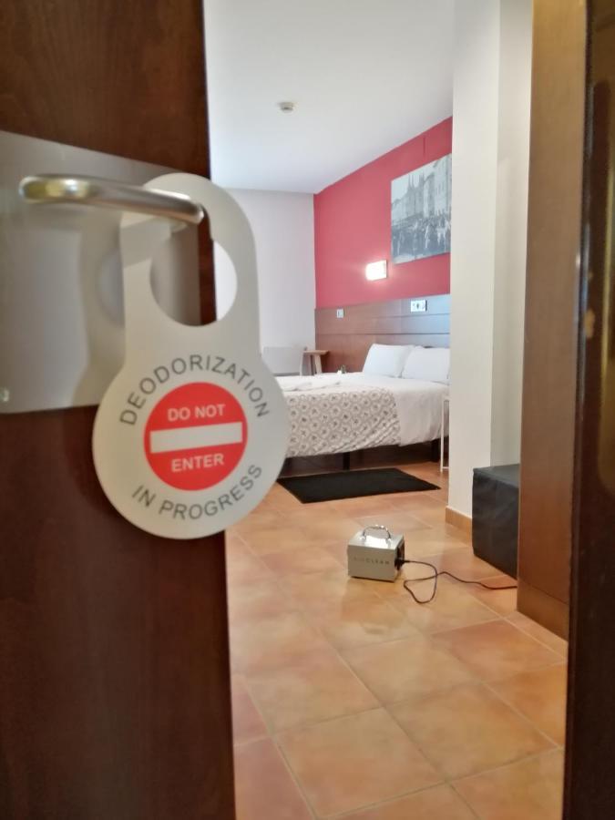Hotel Cuentame บูร์โกส ภายนอก รูปภาพ