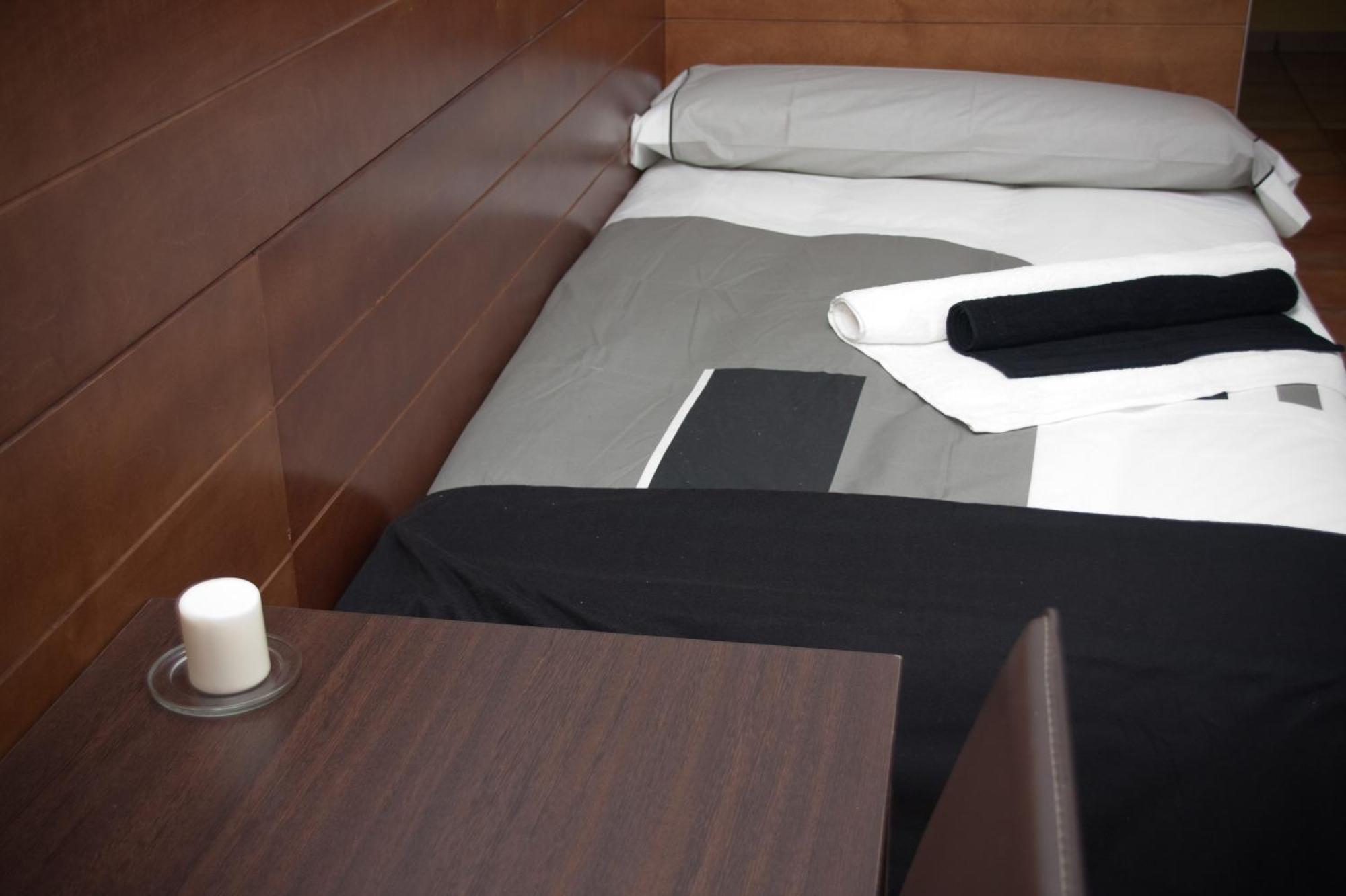 Hotel Cuentame บูร์โกส ภายนอก รูปภาพ