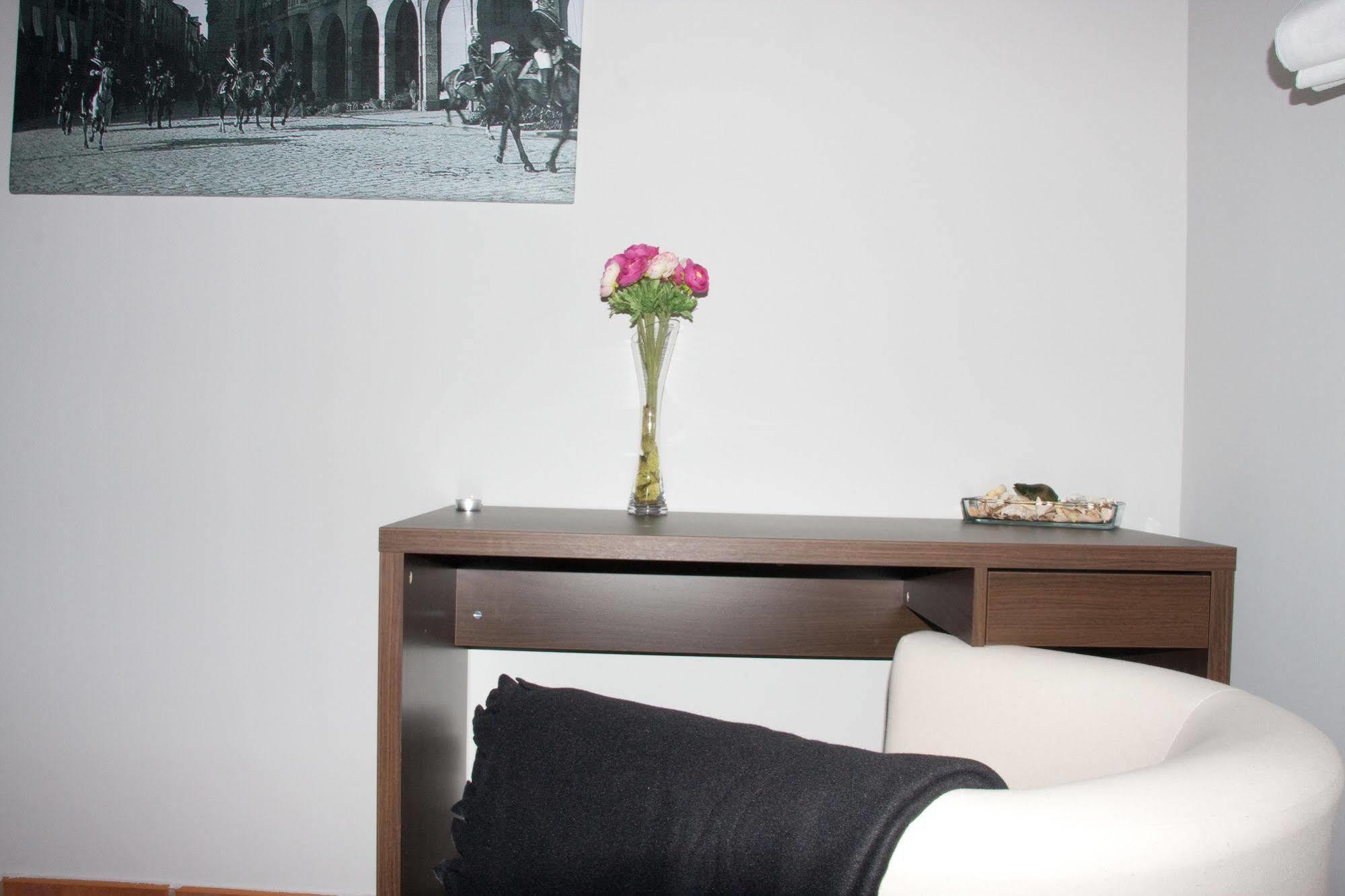 Hotel Cuentame บูร์โกส ภายนอก รูปภาพ