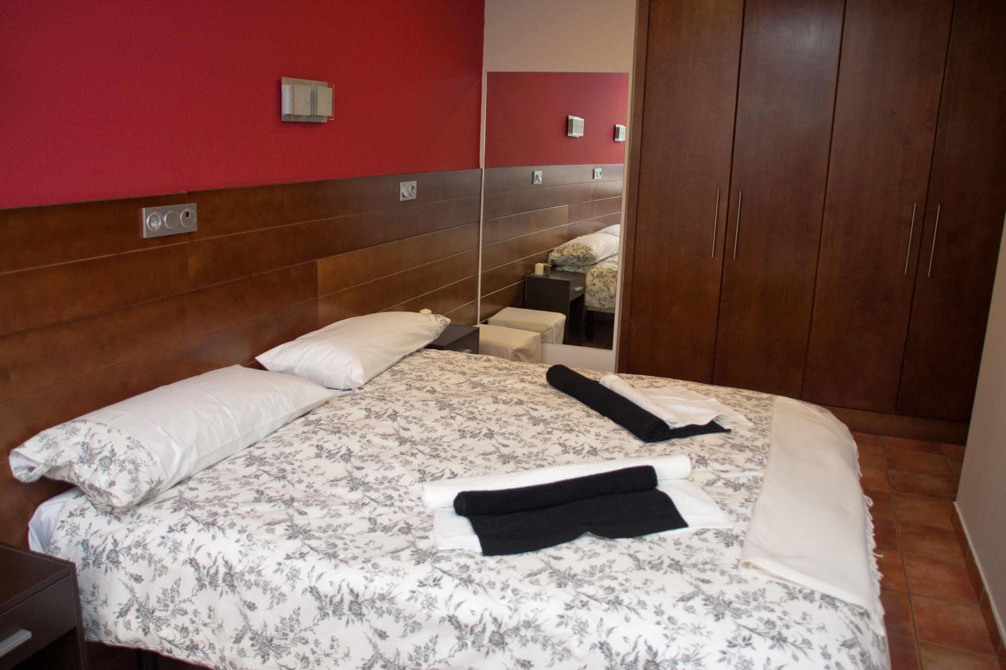 Hotel Cuentame บูร์โกส ภายนอก รูปภาพ