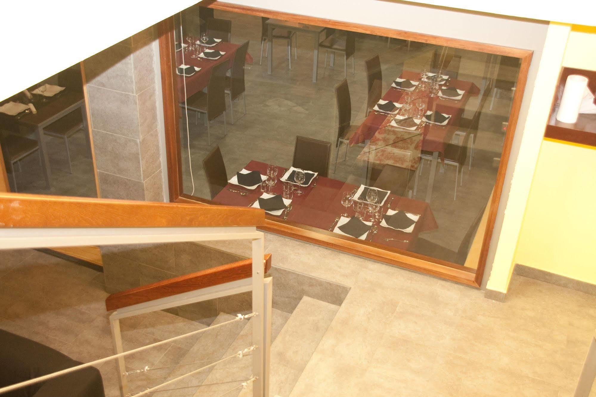 Hotel Cuentame บูร์โกส ภายนอก รูปภาพ